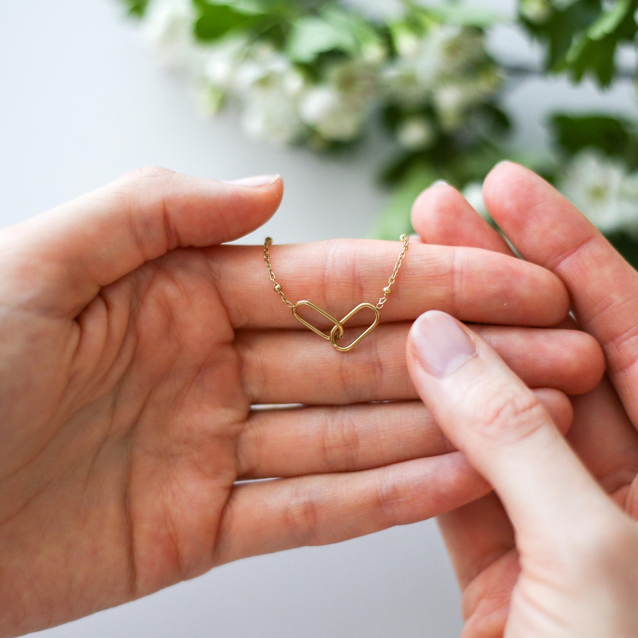 Daughter Gift – Interlocking Necklace