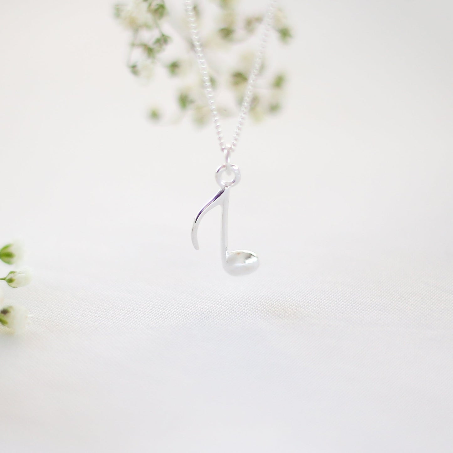 Music note charm only
