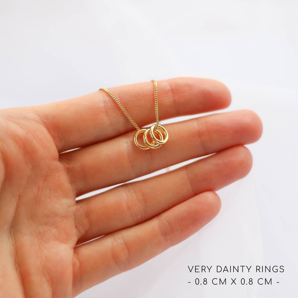 Tiny Rings Necklace